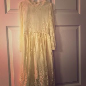 6-7 Girl’s Lace Dress